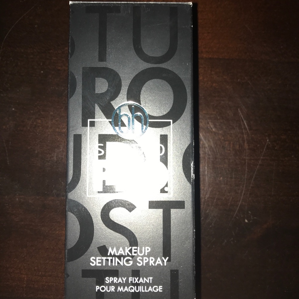 MAKEUP SETTING SPRAY